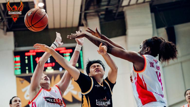 WCBA榜首战：山西9连胜登顶！广东单节12失误埋败因？