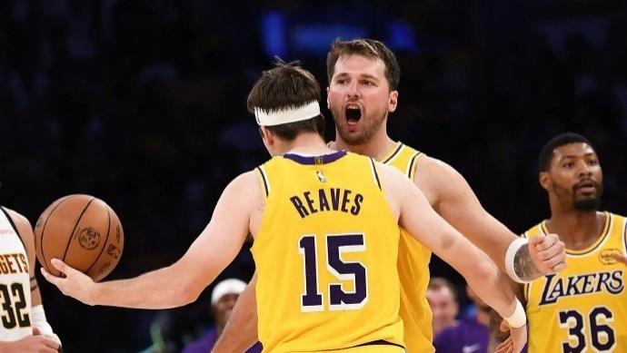 詹皇吹爆里夫斯：那是大师级的打铁 因为大家都想罚进没人会去练罚丢