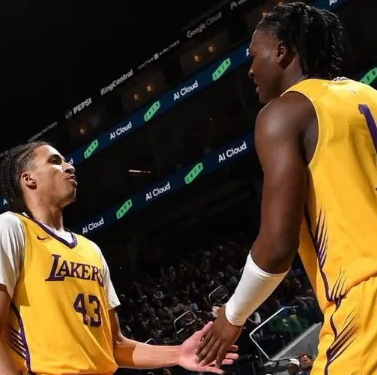 湖人媒体LakersMuse更新社媒评价夏季联赛的球队表现：“湖人是今年夏季联赛