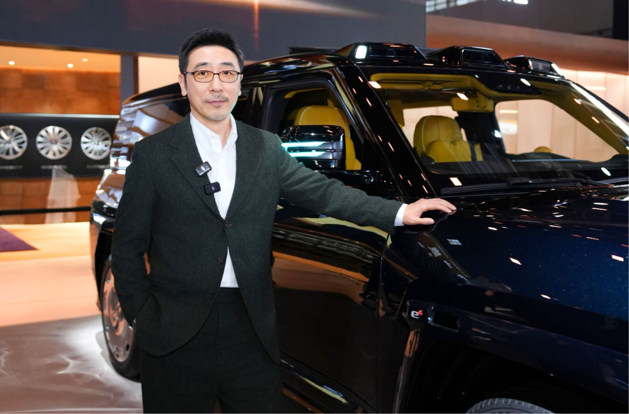 李丰田和“高明远”现身北京车展仰望展台