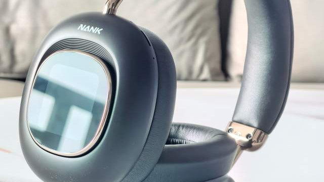 南卡Show头戴耳机上手一周：两块小屏幕，玩出了大动静