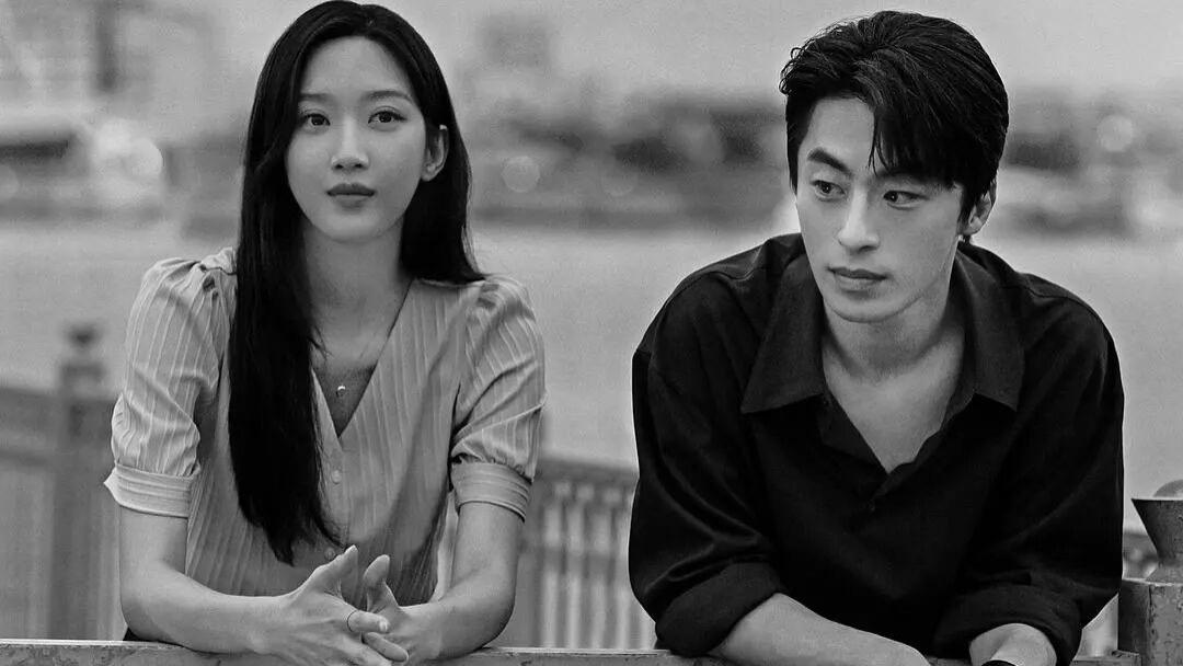 假如没有假如：韩版《后来的我们》，一场把遗憾腌入味的梅雨季解毒剂
