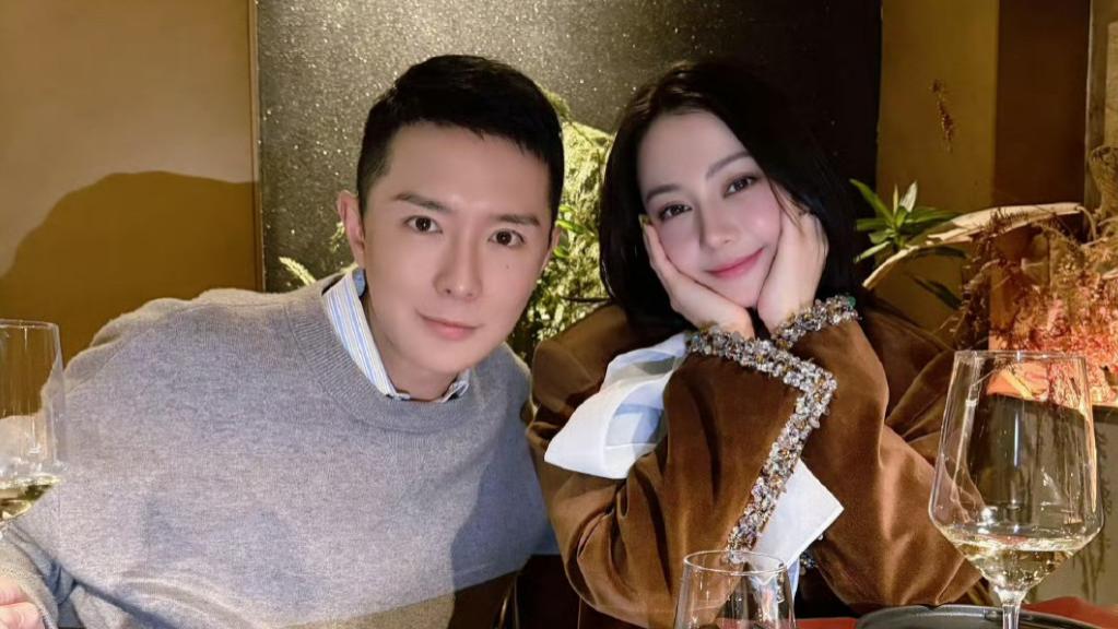 迪丽热巴团队大换血，张小斐前经纪人被曝接手，粉丝直呼“终于脱离苦海”