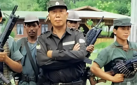 “毒窝”金三角毒品危害这么大，为何各国不派兵剿灭？不是不能，而是某些人不想，每年万亿的利润太高了…