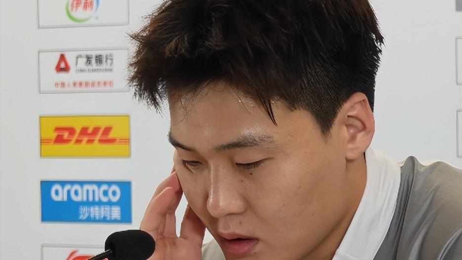5消息！广厦输球仍锁定榜首，京媒替赵睿说好话，全明星阵容惹争议