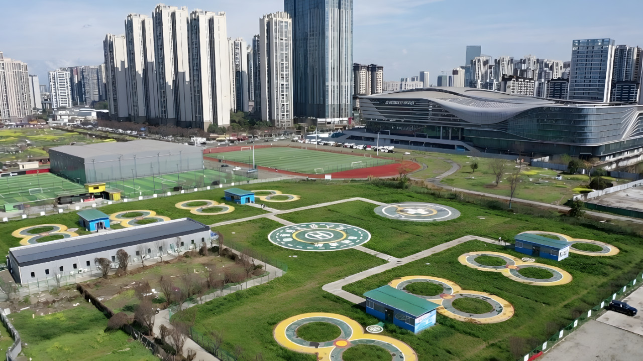 告别内卷！无人机飞手凭什么月薪稳过万？