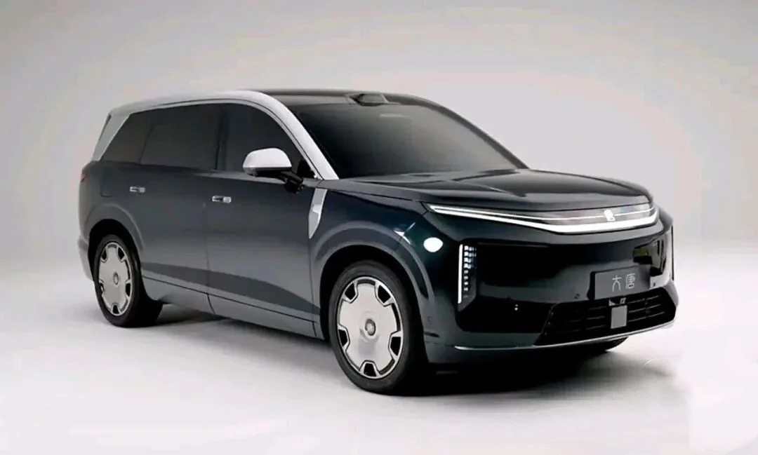 蹲北京车展的家人们，比亚迪全新大唐我现场看完了，纯个人大白话分享，不整虚的！
最