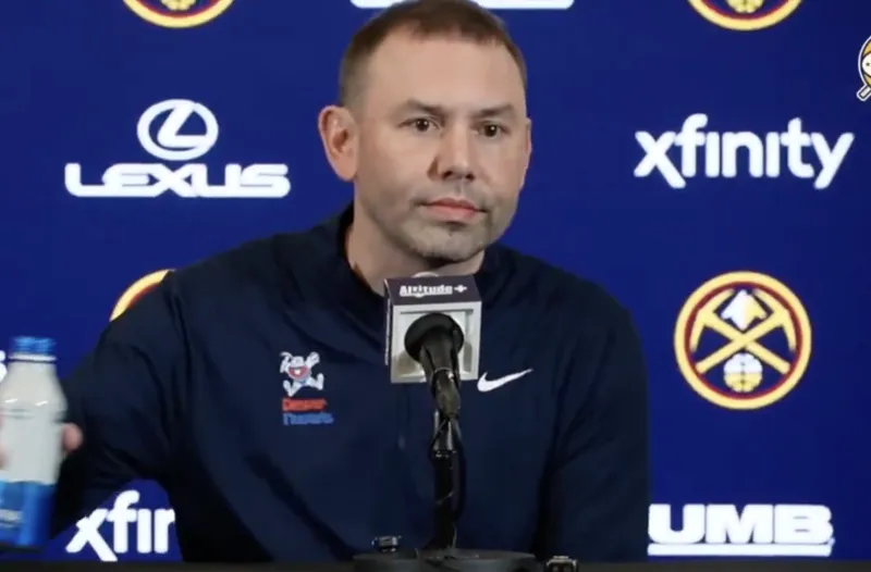 NBA常规赛，掘金将对阵开拓者。

掘金主帅大卫-阿德尔曼接受了记者采访，谈到了