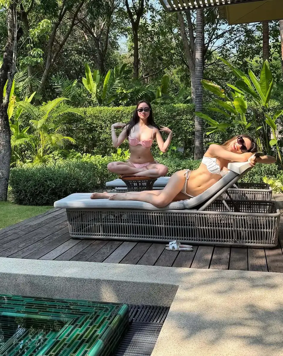 谷爱凌与何超欣晒泰国度假照！