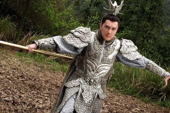 杨戬怕孙悟空吗？为何在与孙悟空斗法之时，要使用照妖镜呢？