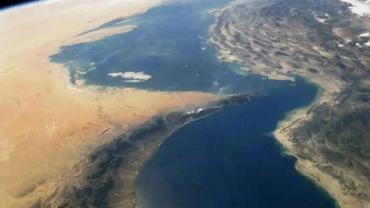 霍尔木兹海峡为什么无可替代