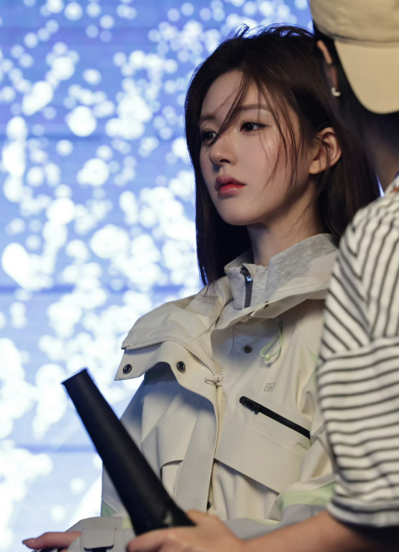 当玫瑰降临的时候，神明就计划好这场名为救赎的相遇