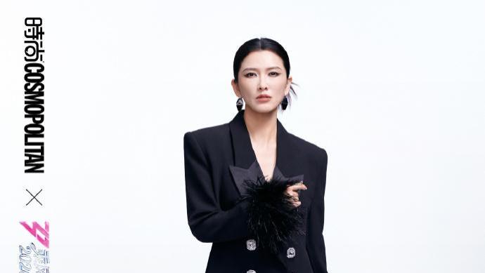 《乘风2026》一公组队两次被拒，徐洁儿不尴尬不委屈的从容太圈粉