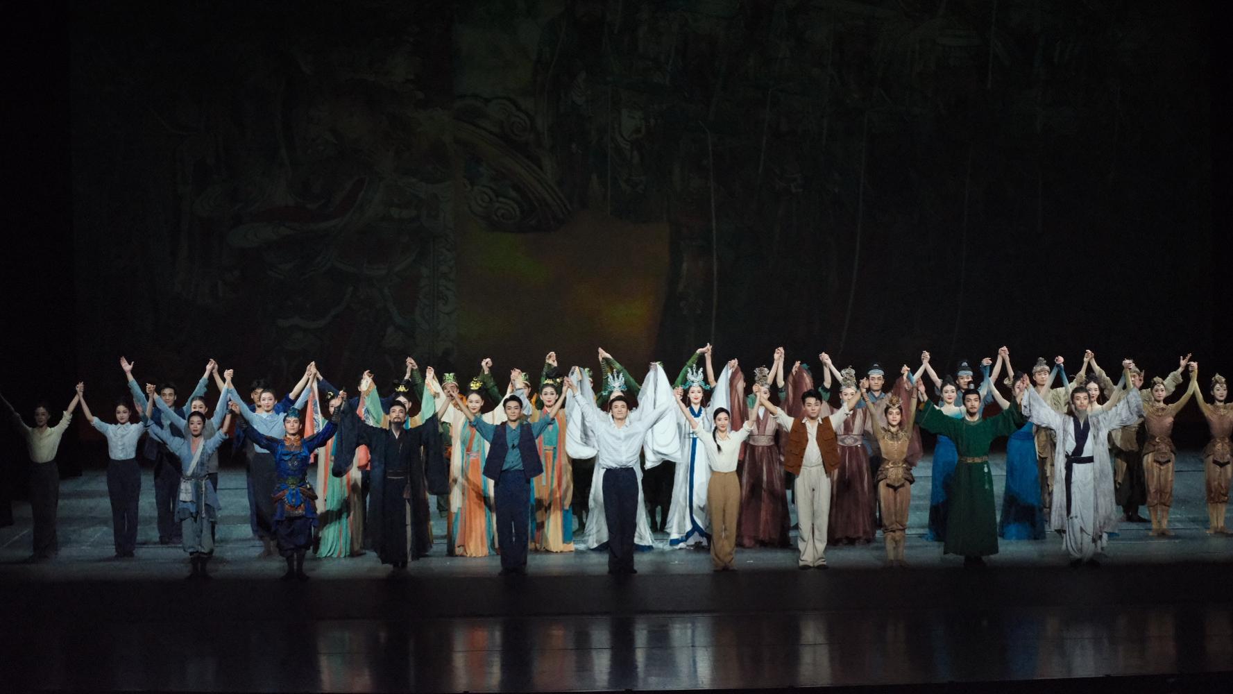 壁上丹青走下宫墙，舞剧《永乐未央》申城惊艳首秀！