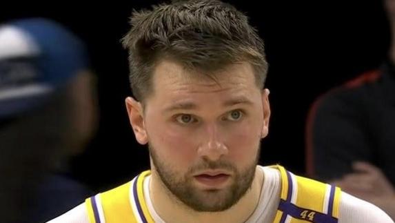 东契奇38分13板10助攻湖人逆转掘金，穆雷28分想念约老师