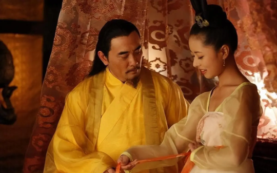 一觉醒来成了大明末代皇帝崇祯，要怎么做，才能阻止大明没落？