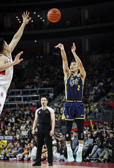 真没太看懂国家队的选人
净是些胡明轩，朱俊龙这些在联赛里数据泡的球员... 难道