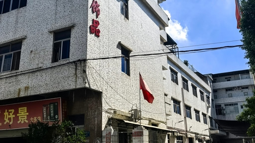 饰品店主拿货攻略：耳夹生产厂家的4大获取途径，收藏备用