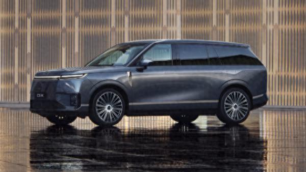 小鹏GX搭载首款AI调光隐私玻璃：0.16秒极速调光