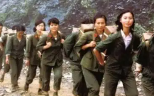 老山战役中的敌人有多顽强？越战老兵回忆：很多越军尸体都是战斗姿势，极度恐怖…