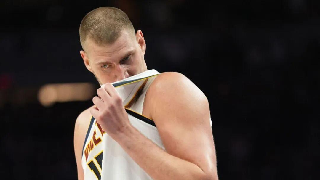 严重失常！过去两场的约基奇，到底怎么了？