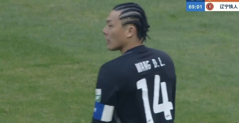 中超联赛第一轮，山东泰山队做了2件重要事情。
1，把辽宁铁人打回原形。
辽宁铁人