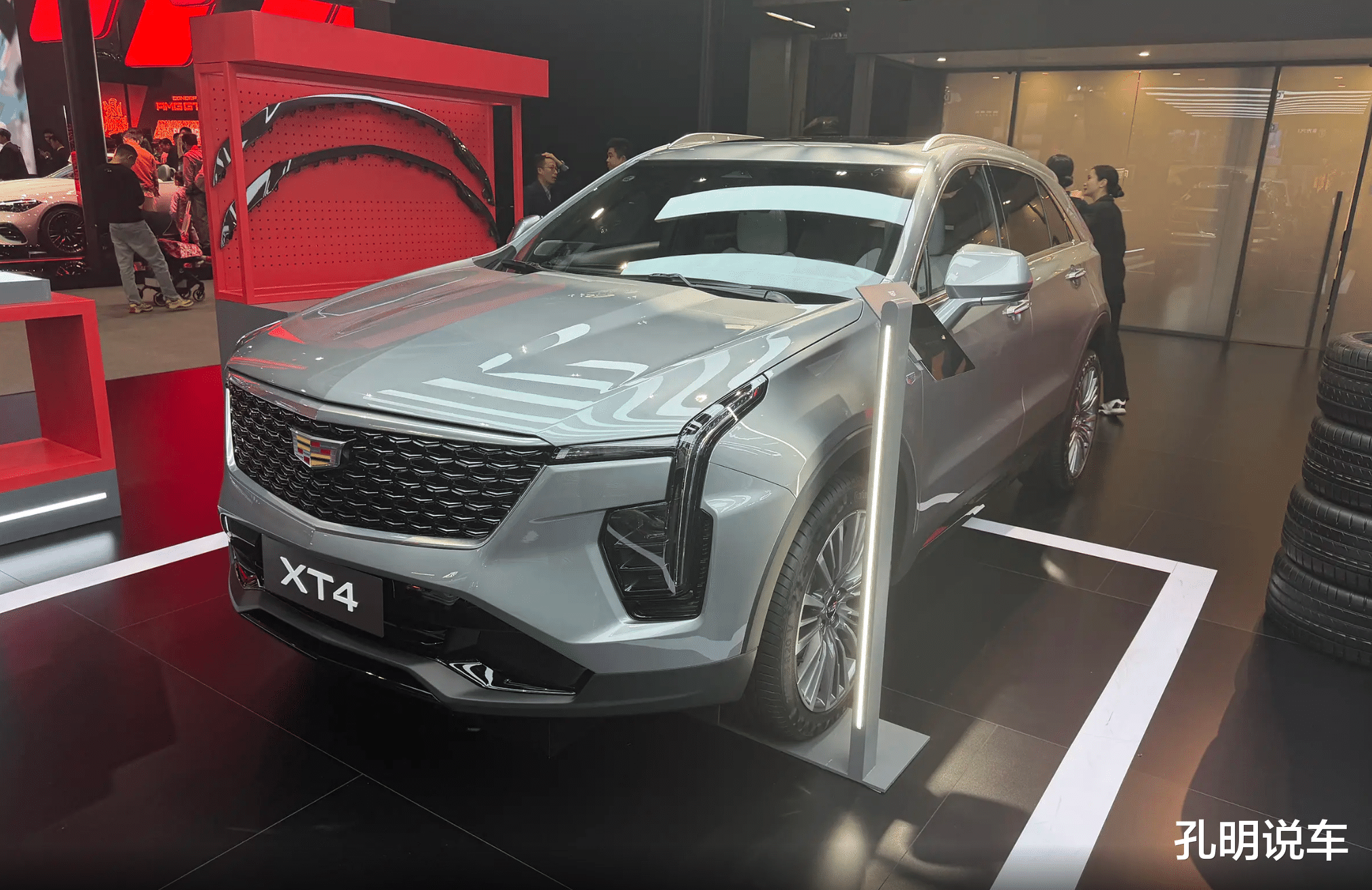 豪华品牌不装了，凯迪拉克XT4一口价15.99万起，配置如何