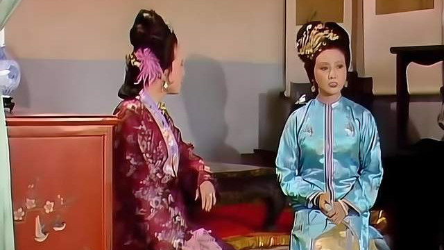 王熙凤心里苦哇，邢夫人对她的敌意，全藏在这一句话里