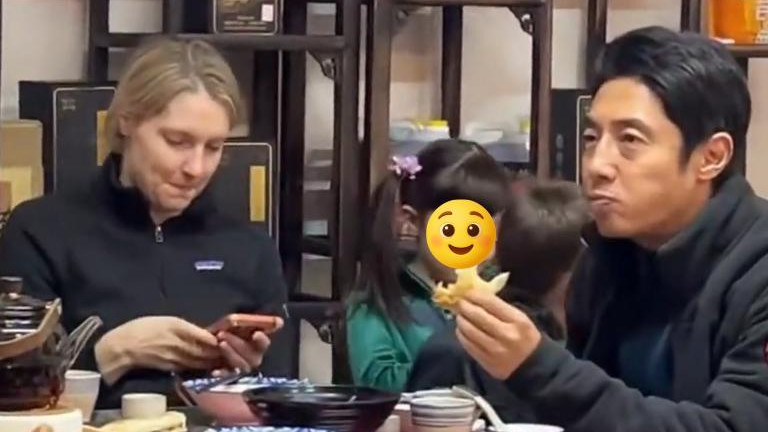 明星清明带娃名场面！有人违法被罚，有人破婚变传闻，就他最圈粉