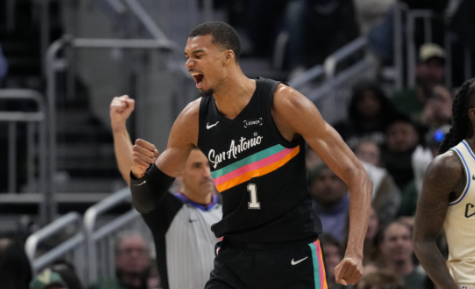 还有文班亚马不精通的进攻方式吗?

太恐怖了吧，3分线起步扣篮！！！半场5个扣篮