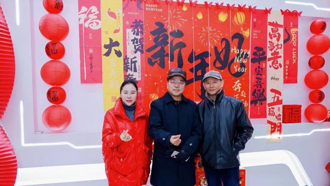 江苏亮彩电子有限公司一举中标30个包，再创政务显示领域新佳绩