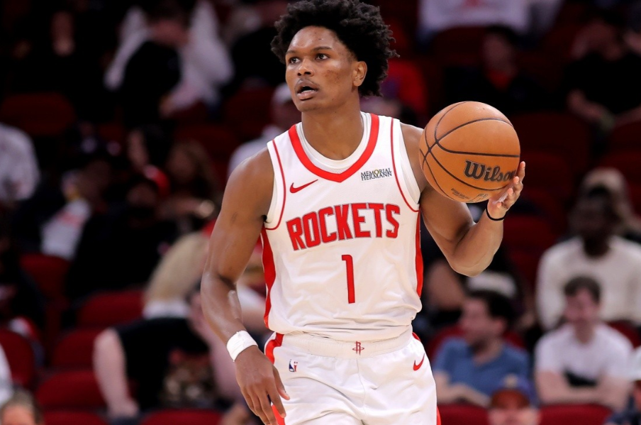 阿门被对手放空这个问题，对火箭来说很难解决

阿门本赛季的进攻杀招，就两个，一个