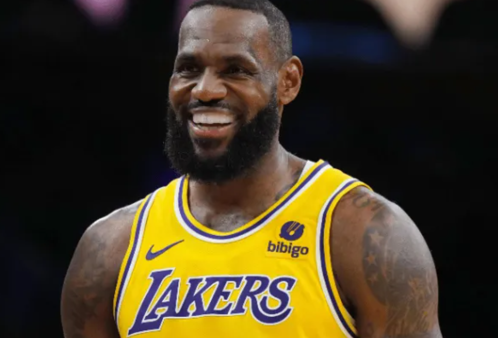 NBA记者Marc Stein报道了湖人球员勒布朗-詹姆斯在全明星周末上的个人动