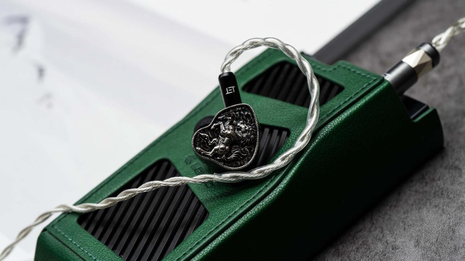 flipears Arion战马：6单元旗舰入耳式耳机的成熟乐感