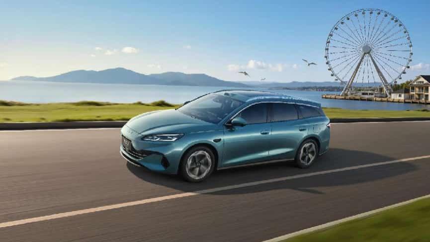 2026款海豹06GT搭载闪充上市，售价12.89-16.99万，海豹06DM-i旅行版纯电续航30