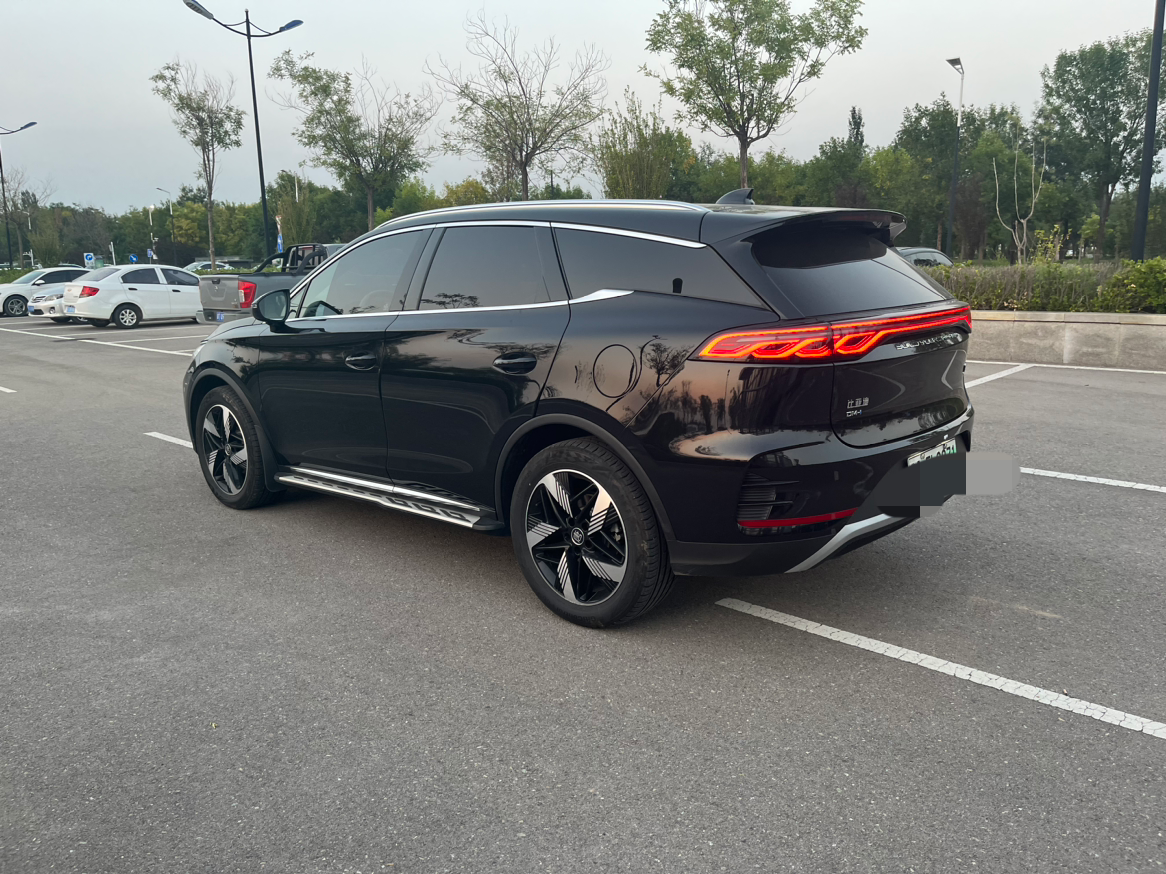 大家好，我是开了十几年车的老司机，24年5月提的24款唐DMI荣耀版，到现在已经