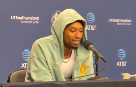 NBA常规赛独行侠127-138不敌魔术。

赛后，独行侠球员布兰登-威廉姆斯谈