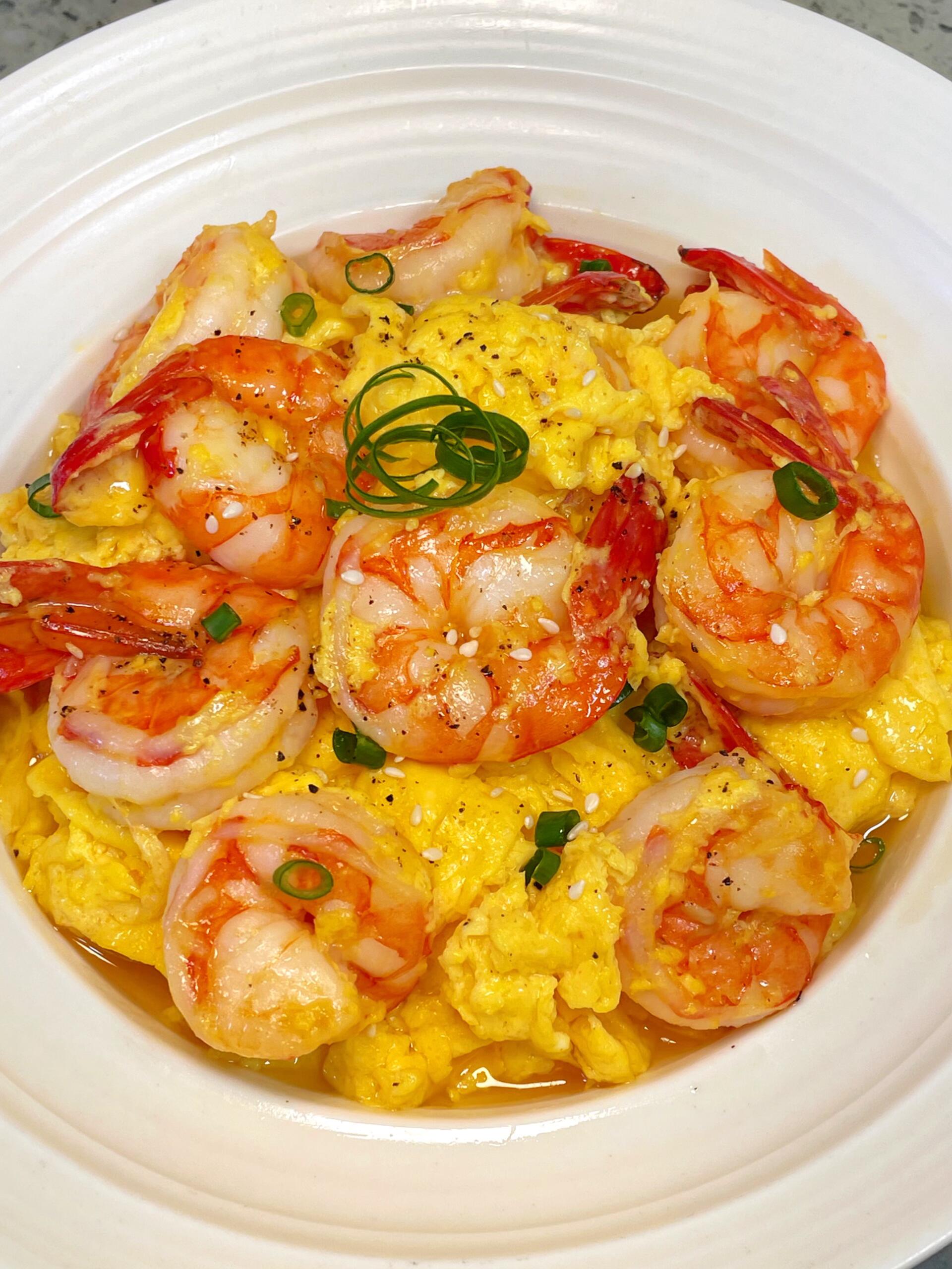 虾仁滑蛋｜鲜嫩入味，厨房小白也能轻松拿捏
谁懂啊！这道虾仁滑蛋真的太戳人了✨ 鸡