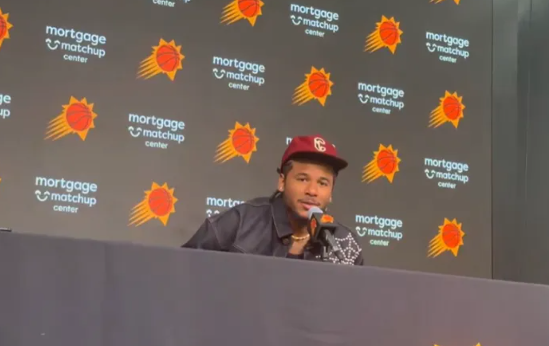 NBA常规赛太阳主场对阵魔术的比赛已经结束。全场战罢，历经2个加时太阳以113-