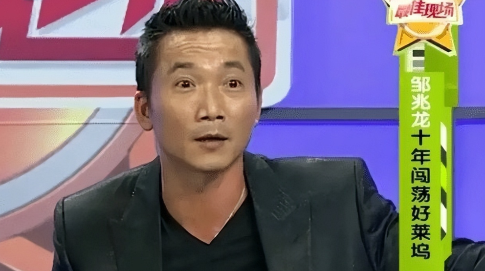 2008年，已经功成名就的邹兆龙终于回到了中国，并与李连杰、成龙合作出演了动作巨