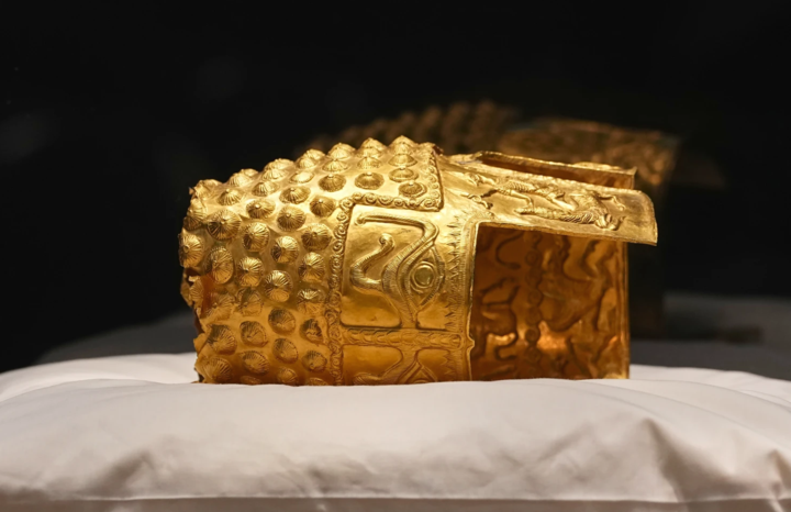 重要意义！2500年历史金头盔归还罗马尼亚