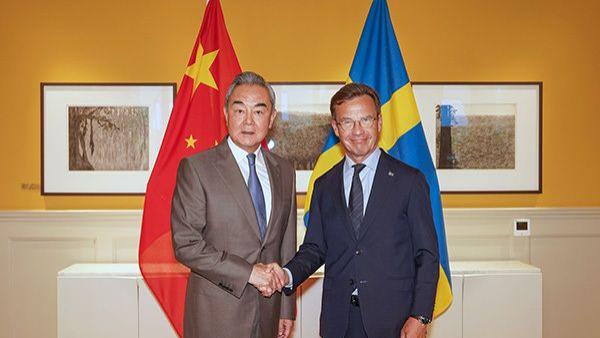 瑞典首相突然对华说出两个词：“钦佩、赞赏”，西方盟友集体失声