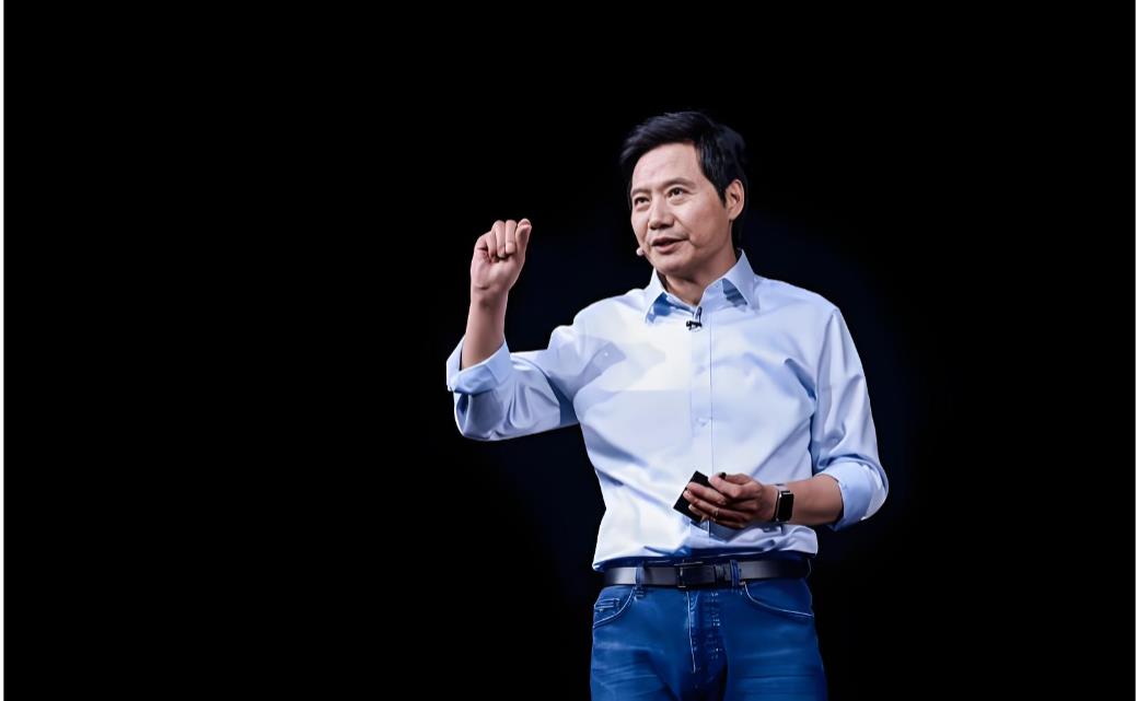 小米雷军强烈推荐现在就换手机，因为雷军认为未来手机可能会越来越贵，若计划一年换手