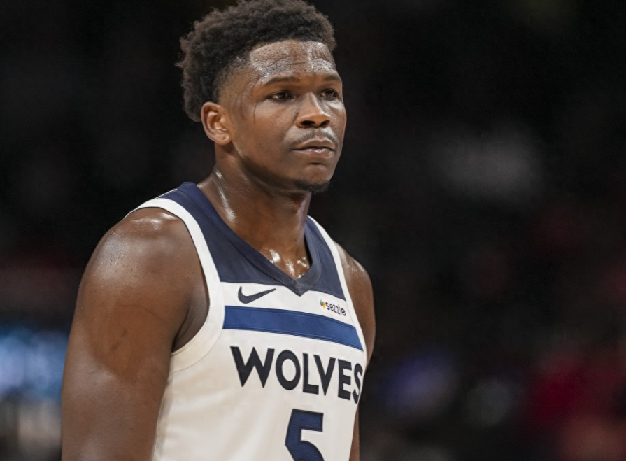 今天真是整个赛季最耻辱一战

也是华子丢掉一阵的一战，狼队面对火湖矿都是劣势战绩