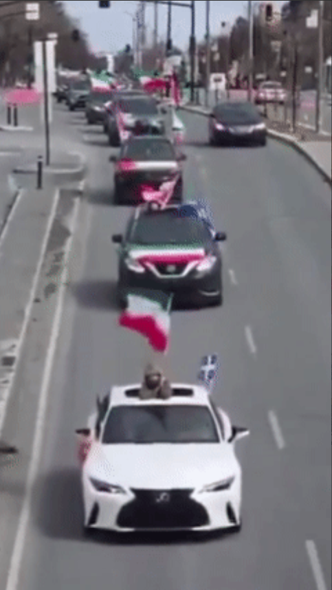 伊朗用实力逼美国谈判，巴基斯坦民众给足尊重，举国旗夹道欢迎

这两天，巴基斯坦成