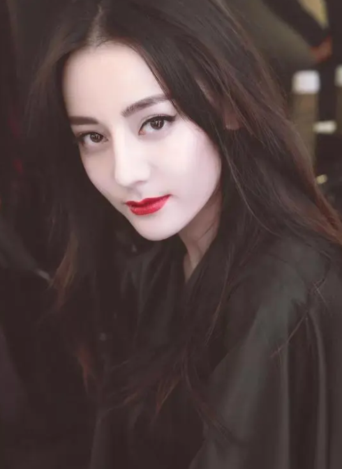 我用整个灵魂在爱你，你叫我如何区分心和理智