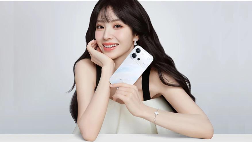 共赴星星海 田曦薇代言vivo S60系列手机发布 4K原生Live超清晰