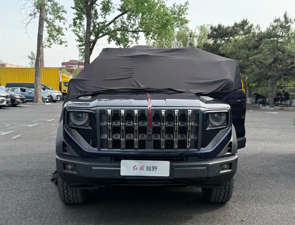 2026北京车展探馆：红旗硬派越野实车曝光配2.0T+四电机
红旗越野量产版的设