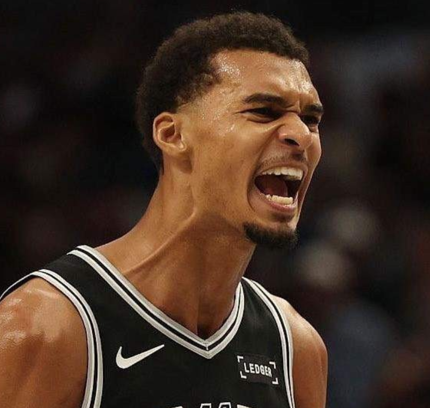 无人懂我青云志，我自踏雪至山巅！
文班亚马1.1秒绝杀太阳，马刺继续坐二望一。比