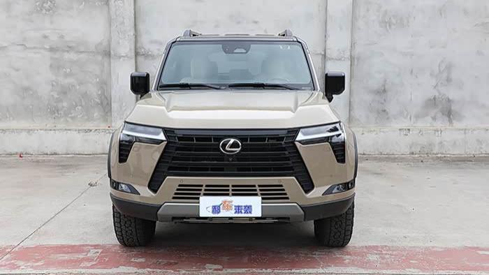 纯进口豪华硬派SUV，将竞争路虎卫士，雷克萨斯GX凭啥77.8万起？